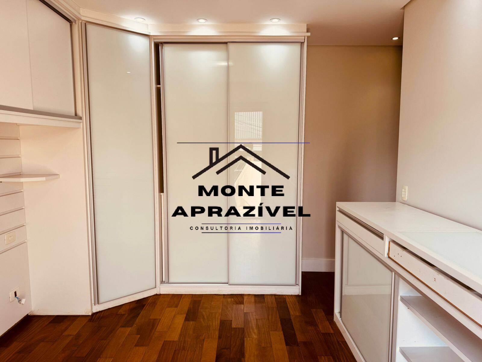 Apartamento à venda com 3 quartos, 127m² - Foto 18