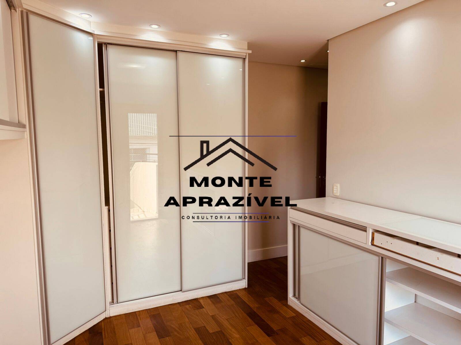 Apartamento à venda com 3 quartos, 127m² - Foto 33