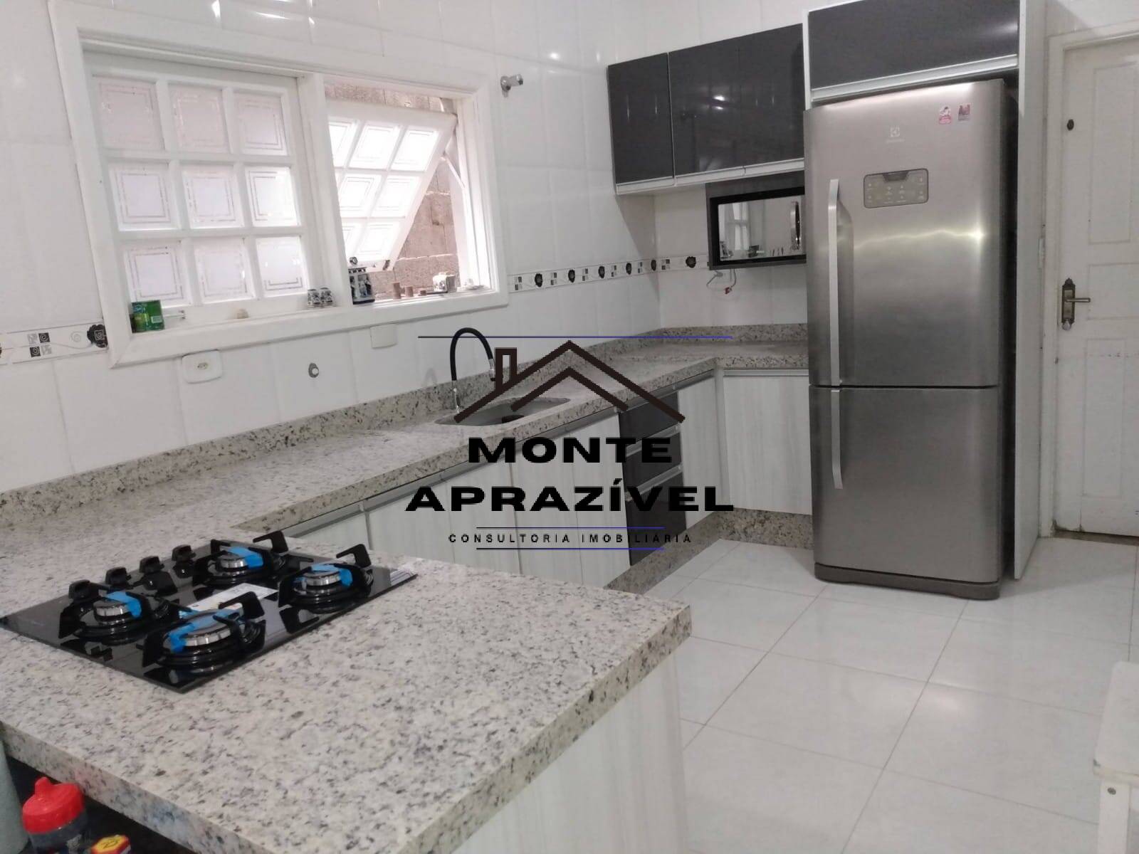 Sobrado à venda com 5 quartos, 322m² - Foto 26