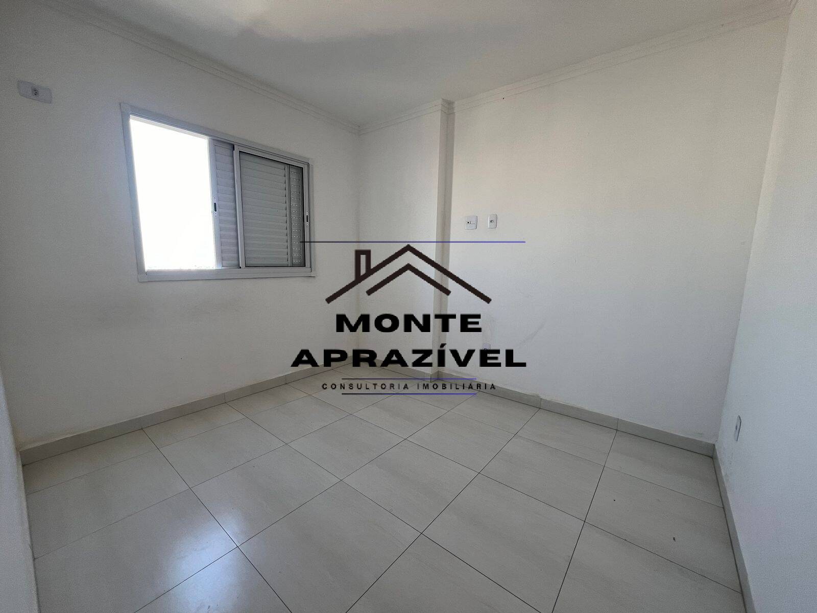 Apartamento à venda com 1 quarto, 45m² - Foto 2