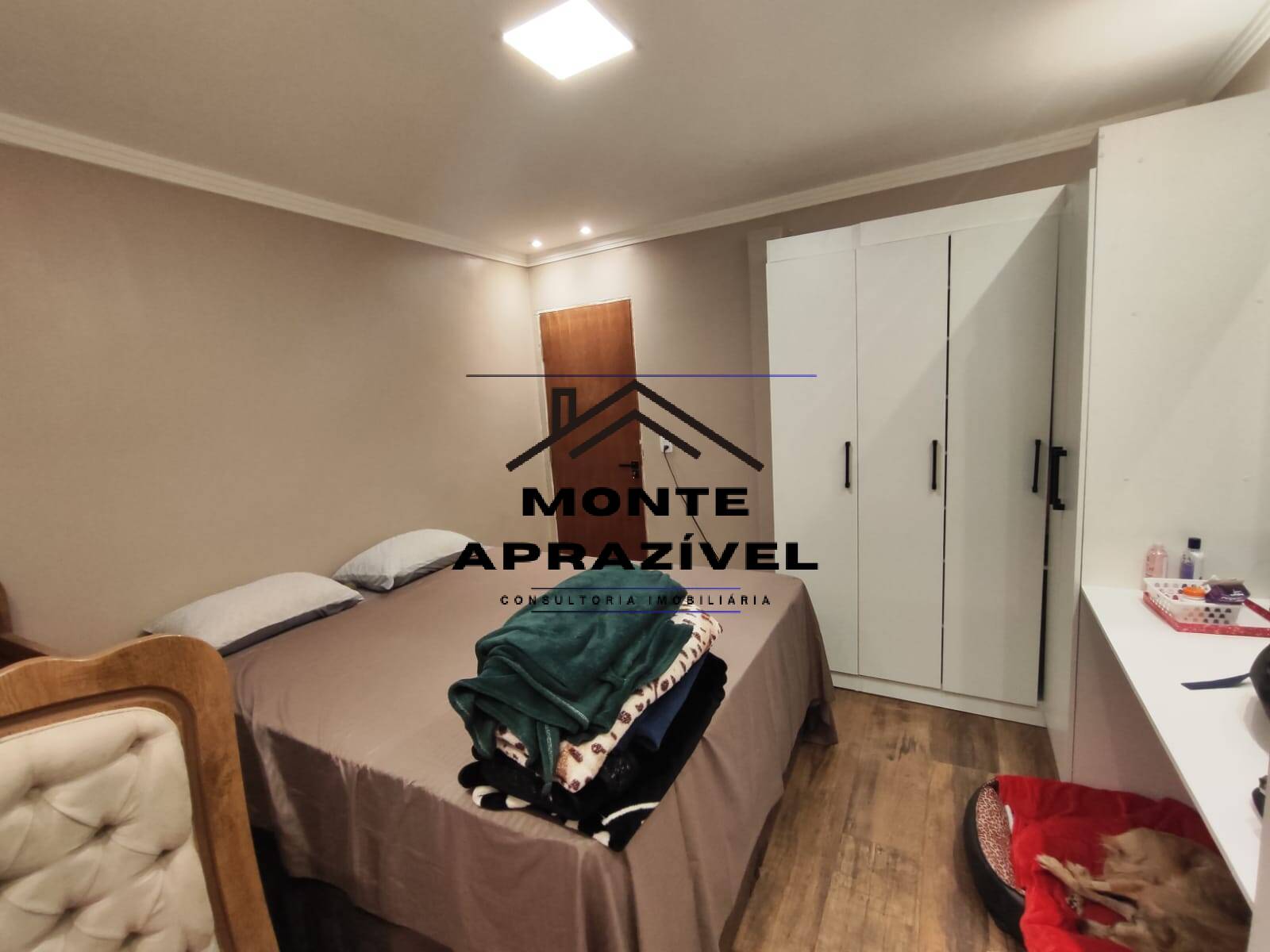 Casa à venda com 2 quartos, 125m² - Foto 10