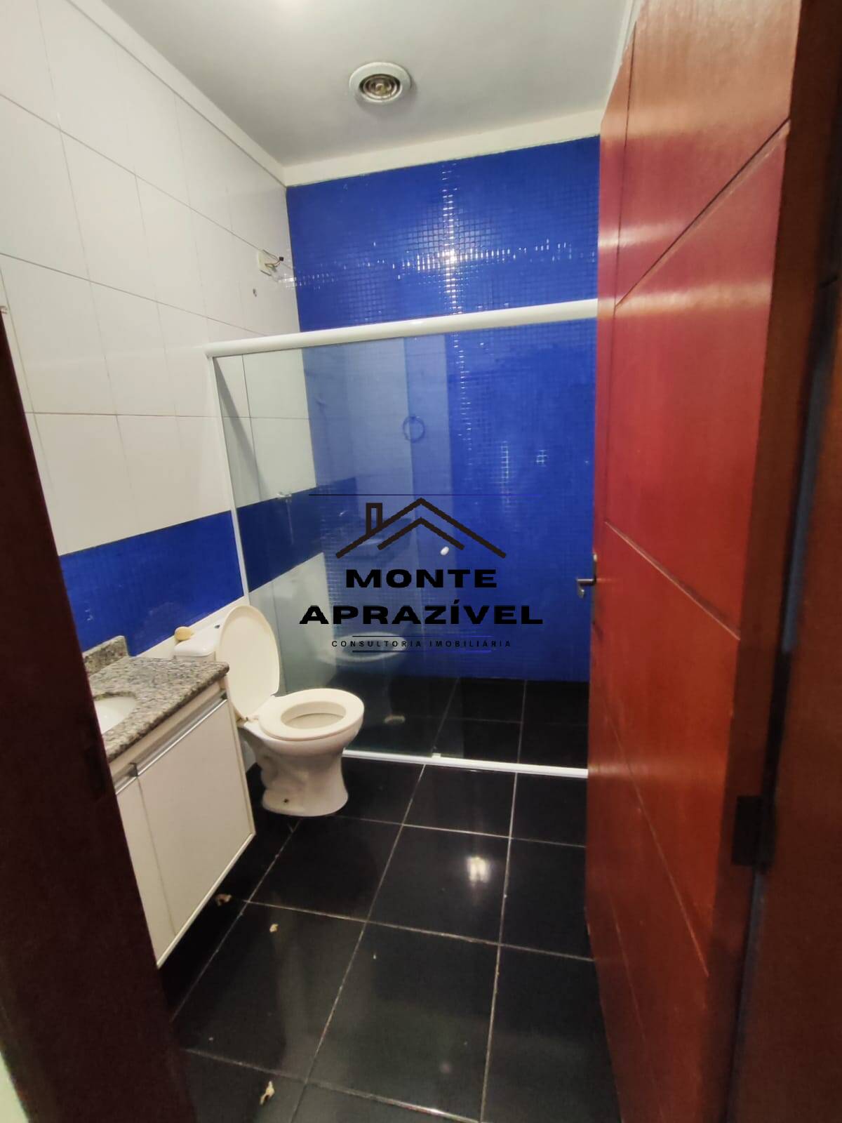 Sobrado à venda com 2 quartos, 300m² - Foto 23