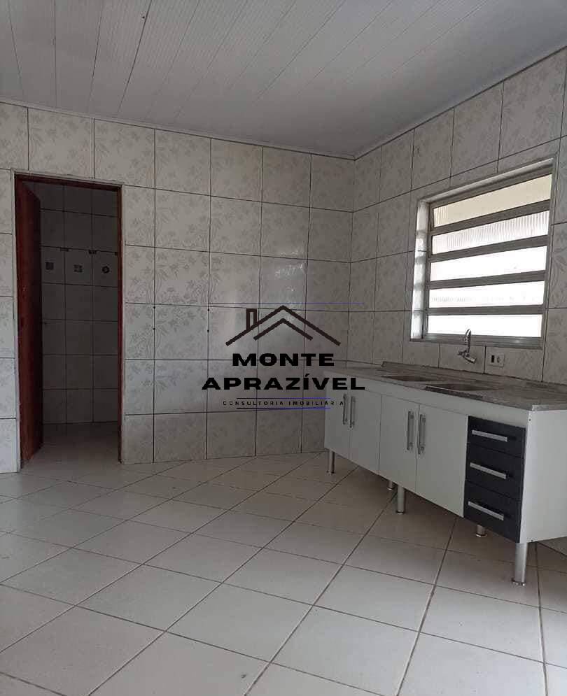 Casa para alugar com 2 quartos, 100m² - Foto 6