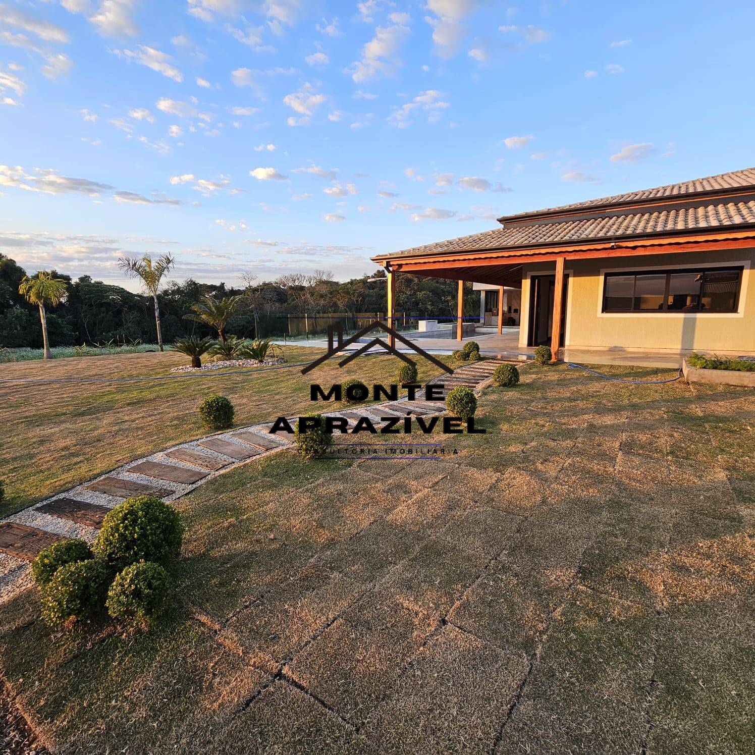 Fazenda à venda com 3 quartos, 2500m² - Foto 4