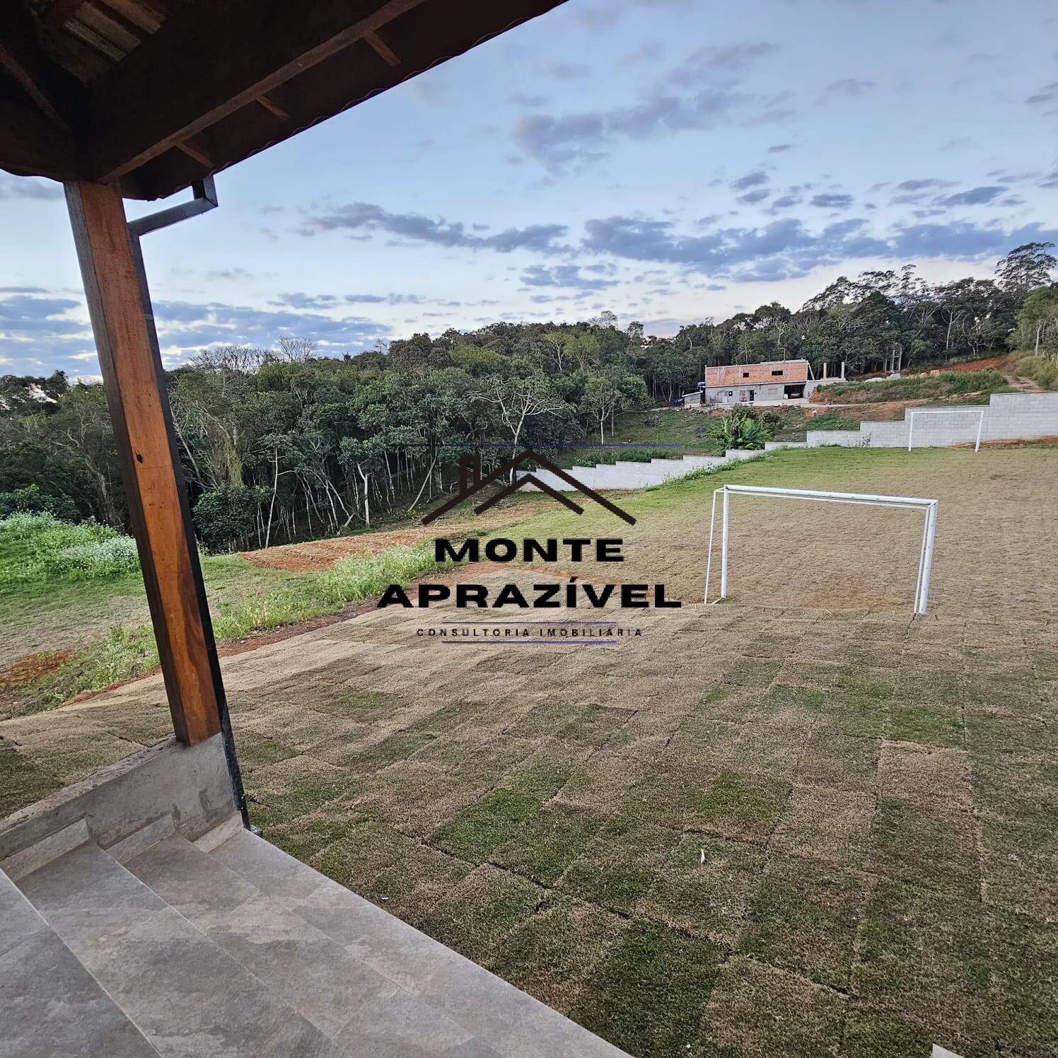 Fazenda à venda com 3 quartos, 2500m² - Foto 8