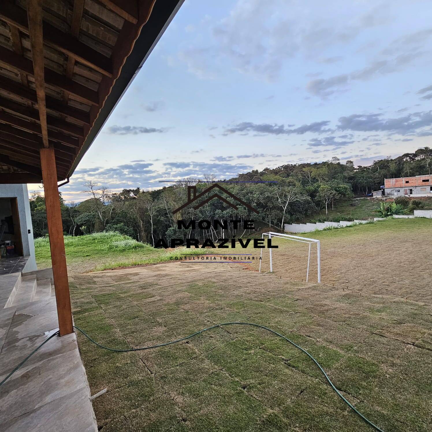 Fazenda à venda com 3 quartos, 2500m² - Foto 13