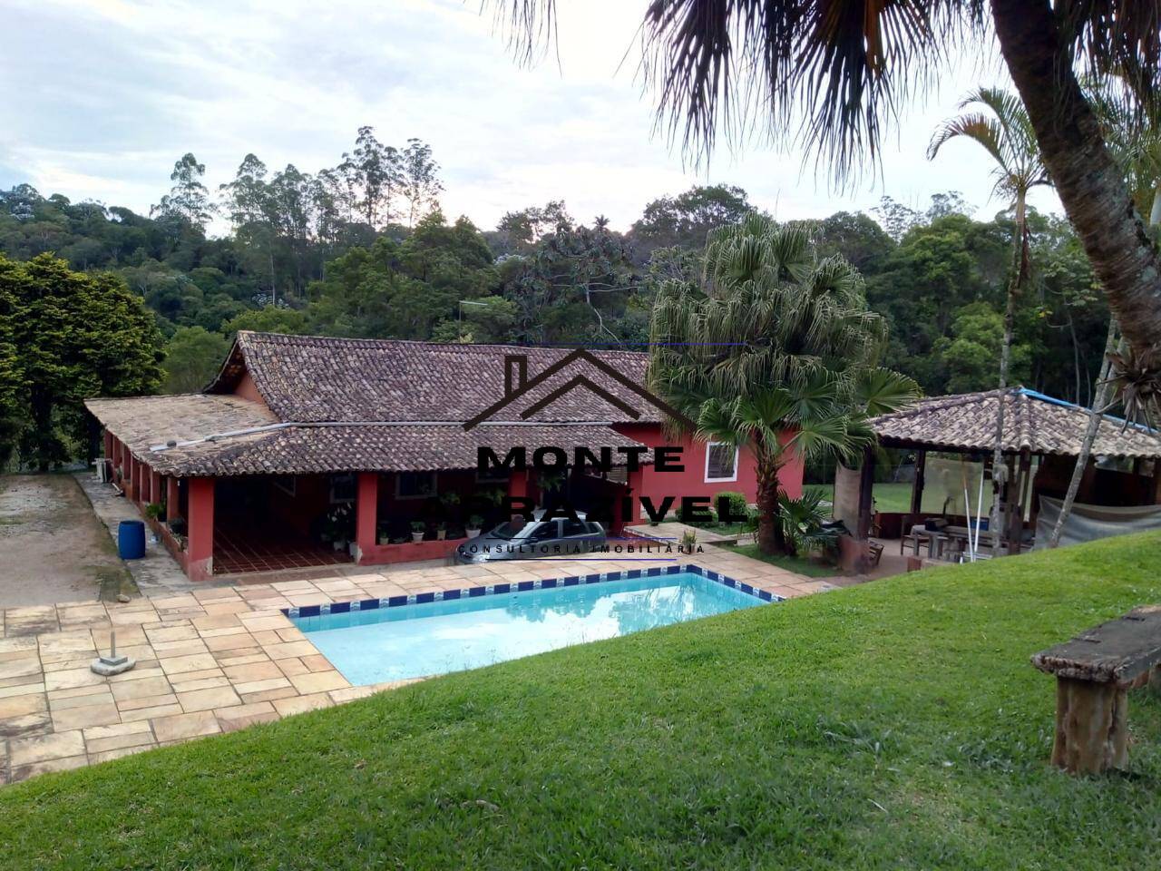 Fazenda à venda com 5 quartos, 5000m² - Foto 1