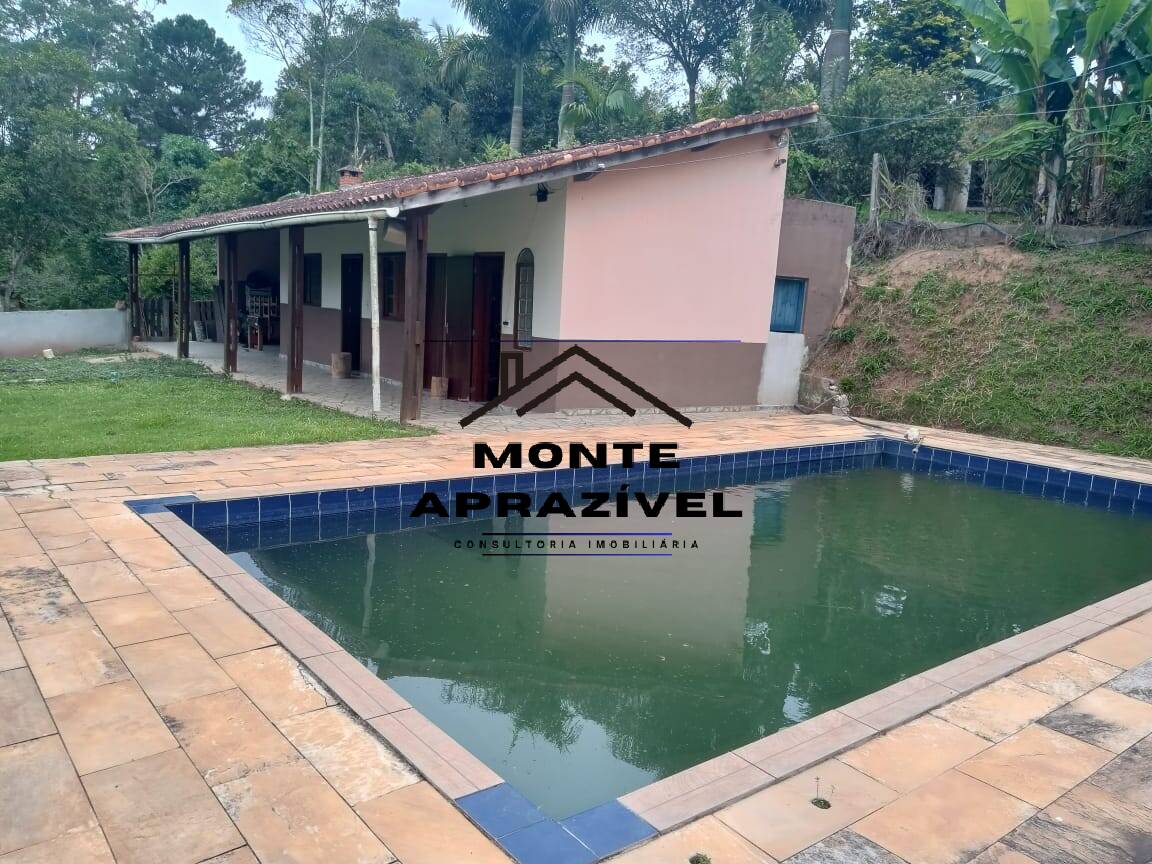 Fazenda à venda com 4 quartos, 3000m² - Foto 1