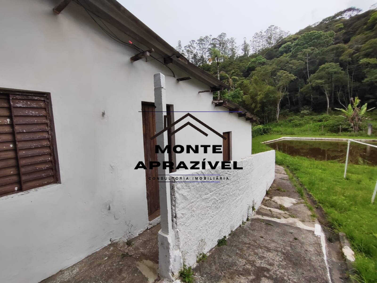 Fazenda à venda e aluguel com 5 quartos, 9800m² - Foto 15